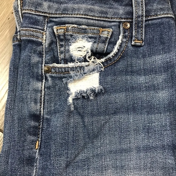 Joes Jeans Bermuda MediumWash Distressed Shorts - Picture 6 of 6